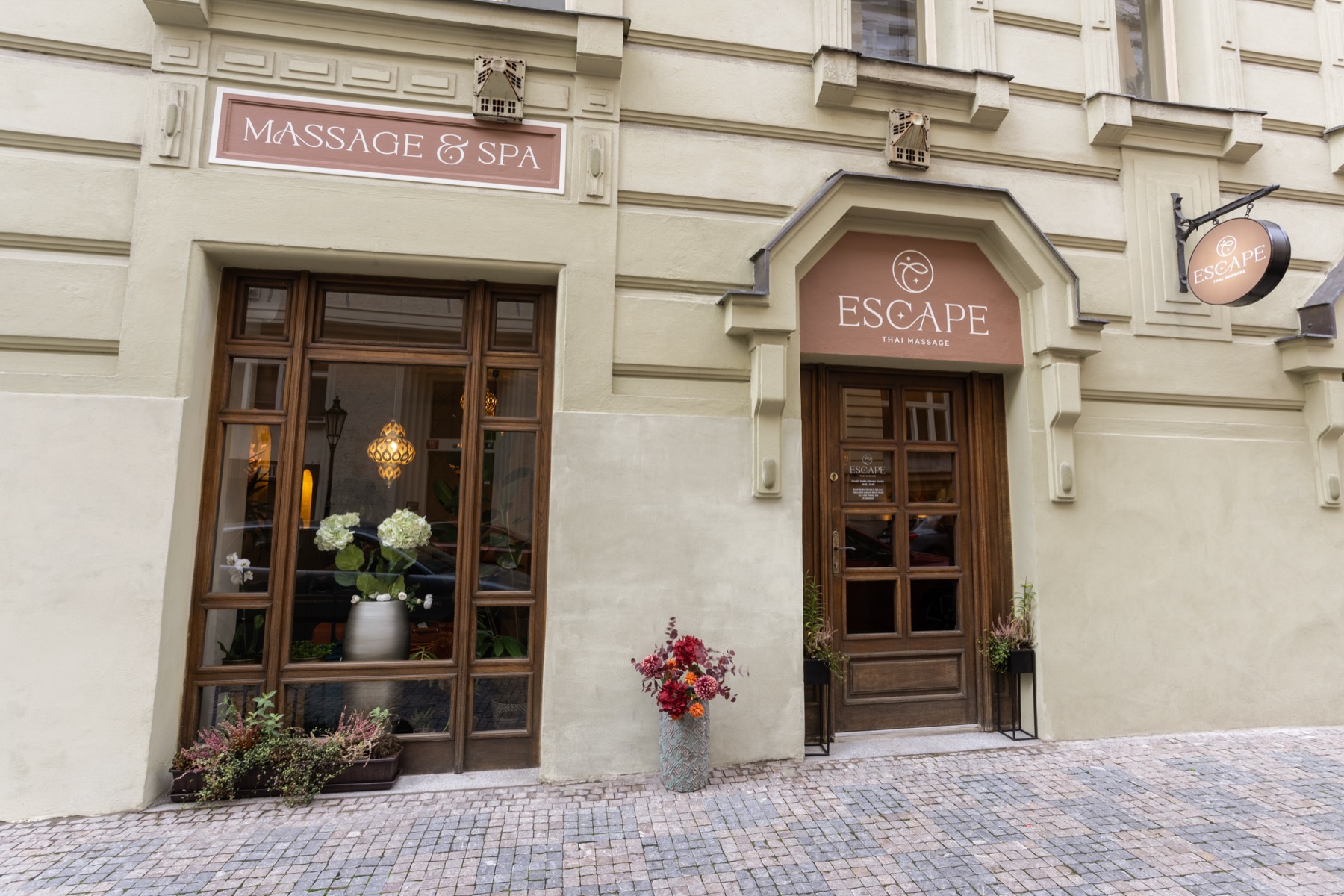Vstup do salonu ESCAPE Thajské masáže v centru Prahy
